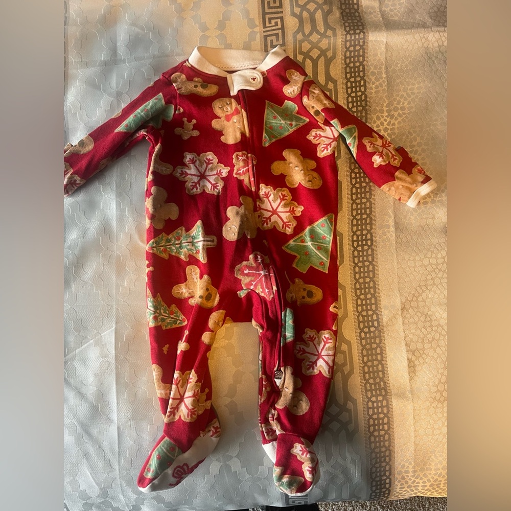 Burt's Bees Red Holiday Gingerbread & Tree Footed One-Piece